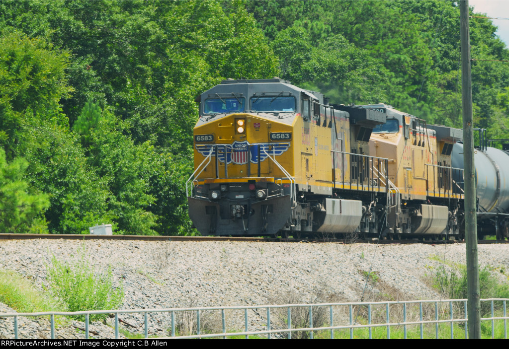 NS 346 Passes us While Sitting in Traffic